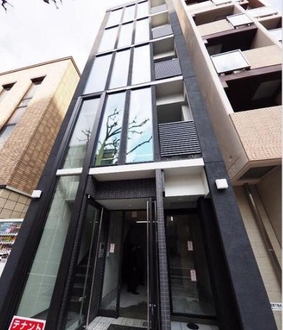神戸市中央区中山手通の事務所