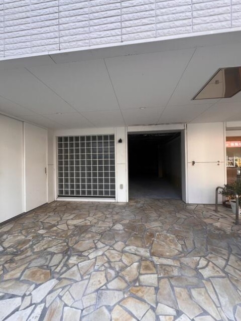 神戸市中央区中山手通の店舗