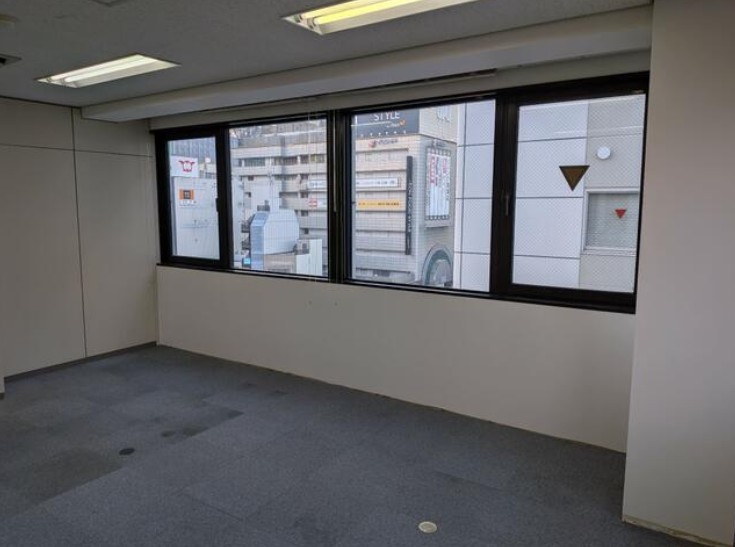 神戸市中央区琴ノ緒町の店舗