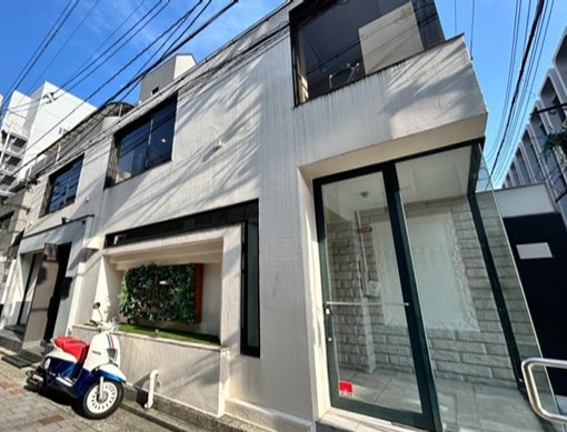 神戸市中央区三宮町の店舗