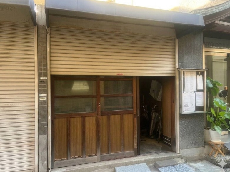 神戸市中央区多聞通の店舗