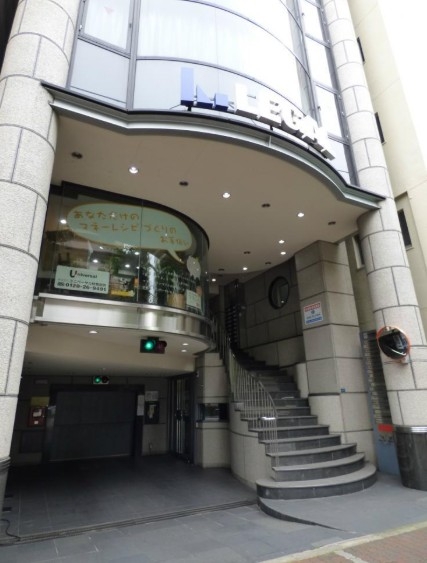 神戸市中央区二宮町の店舗